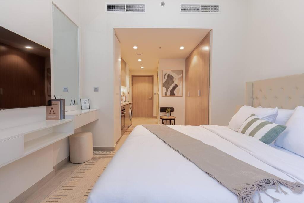Cozy In Azizi Riviera - Apartment Dubai